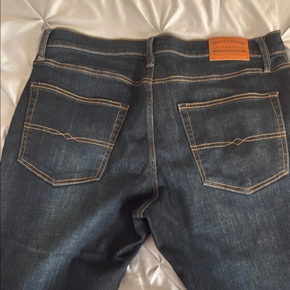 Men’s Lucky Brand Dark Blue Denim Jeans Size 34x30